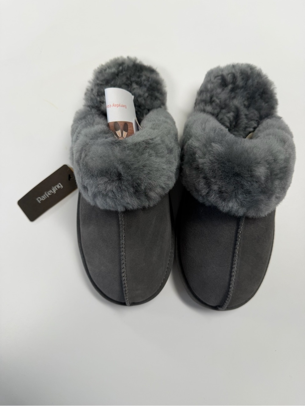 Women's Gray Sheepskin-Lined Slippers